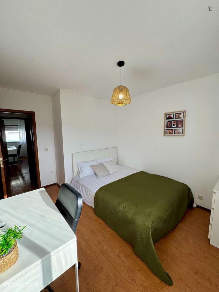 Quarto - localizado em Norton de Matos Coimbra - Grande imagem: 4/19