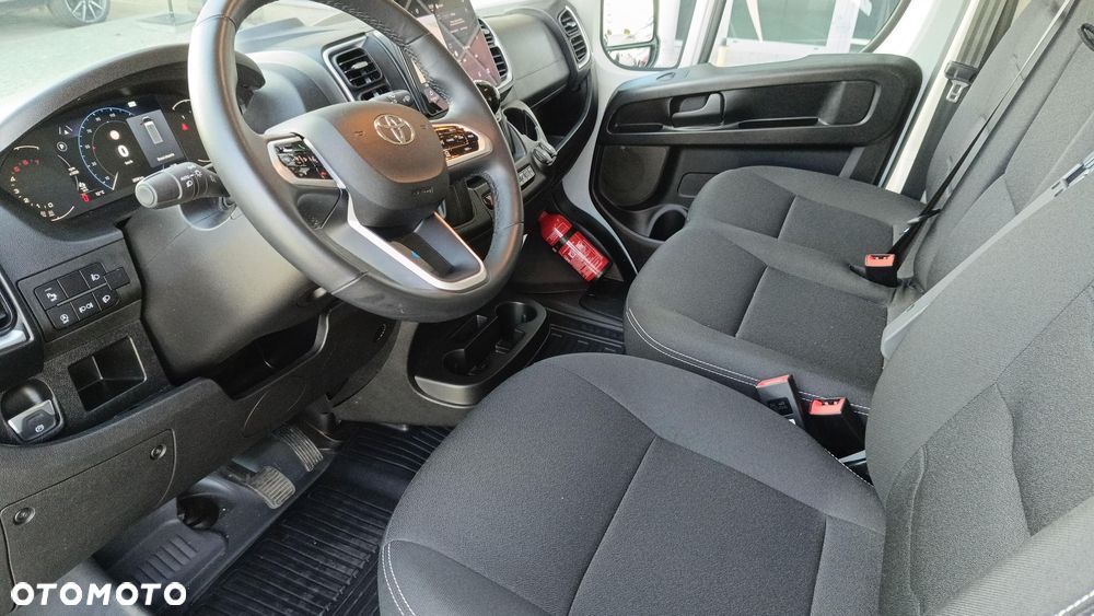 Toyota PROACE MAX - 12