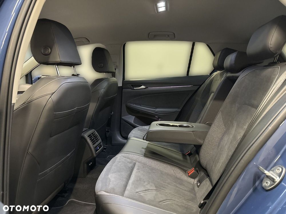 Volkswagen Golf - 18