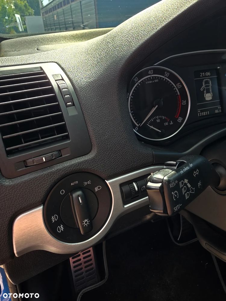 Skoda Octavia 2.0 TFSI RS DSG - 15