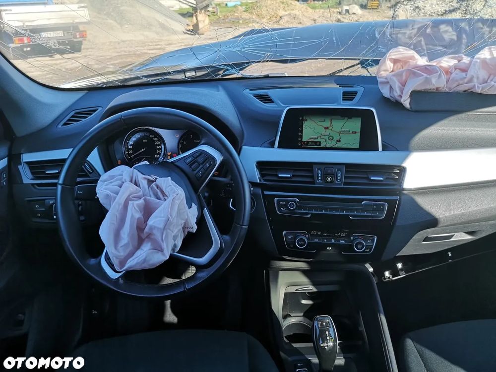 BMW X1 sDrive18d Advantage sport - 32