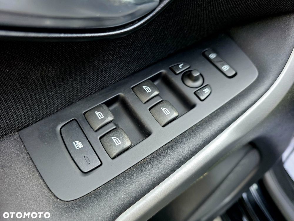 Volvo V40 - 27