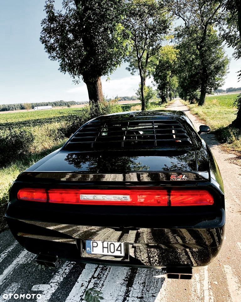 Dodge Challenger 5.7 R/T - 4