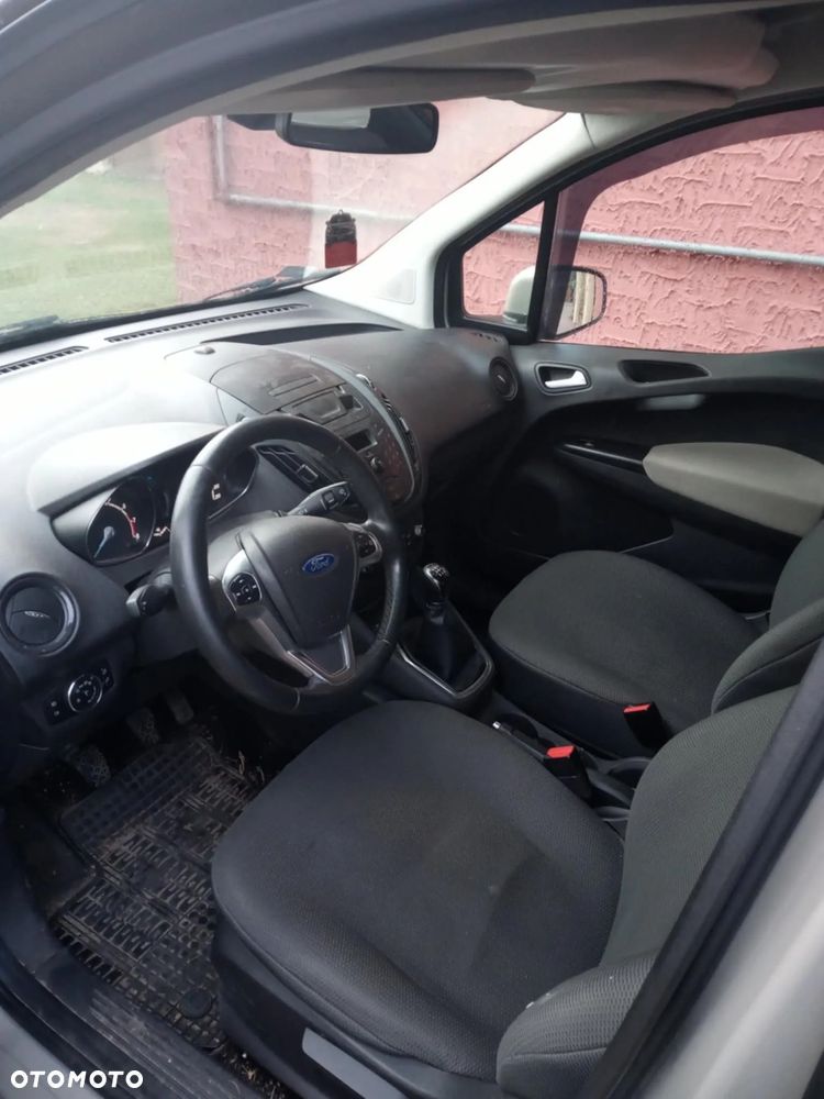 Ford Tourneo Courier 1.0 EcoBoost Ambiente - 12