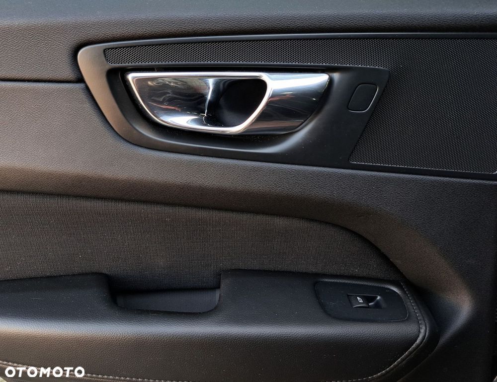 Volvo XC 60 - 25