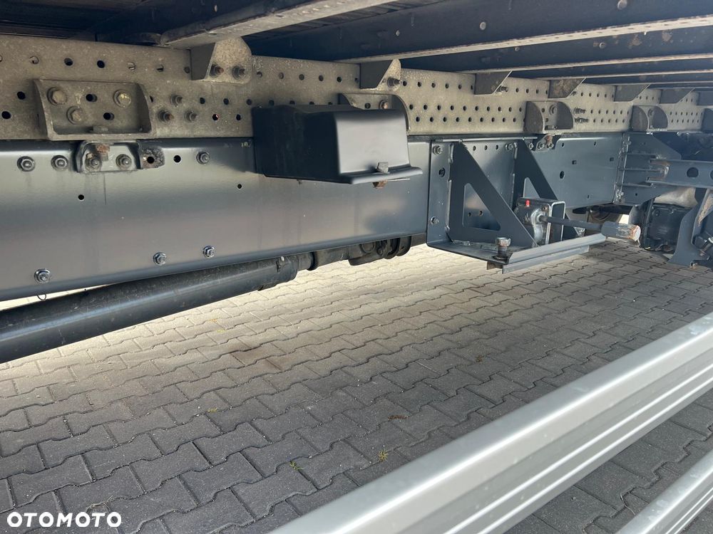 DAF LF 320 LF320 Kontener 18 ep 7,5 m winda sprowadzony wron-pol - 11