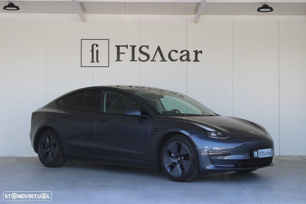 Tesla Model 3 - 1