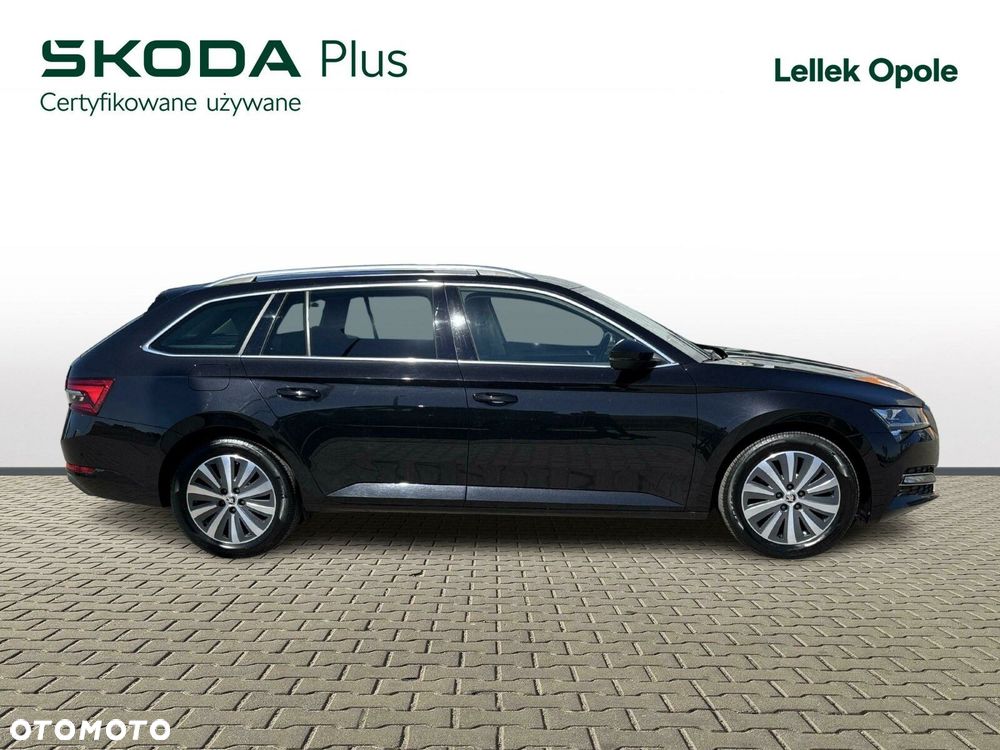 Skoda Superb 2.0 TDI SCR Style DSG - 4