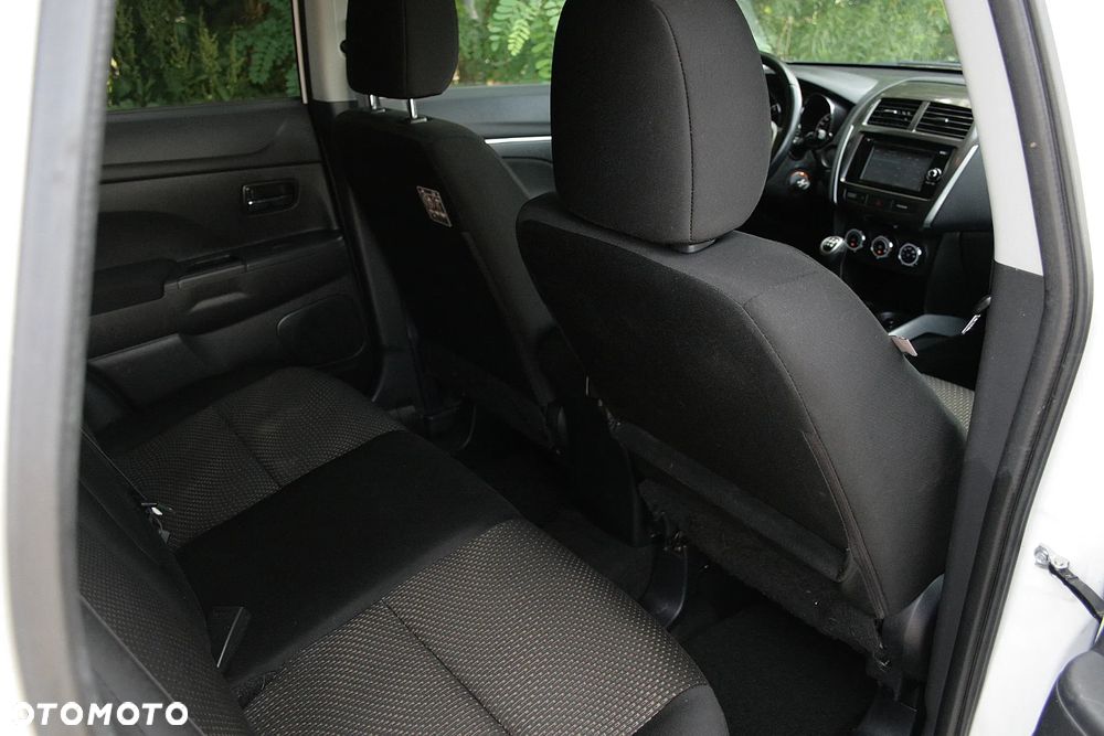 Mitsubishi ASX - 17