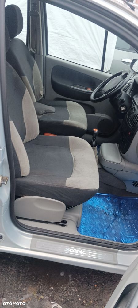Renault Scenic 2.0 16V Alize - 20