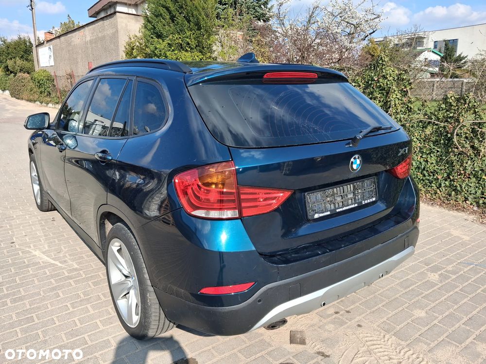 BMW X1 sDrive16d - 11