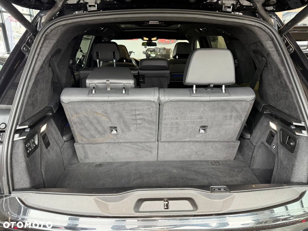 BMW X7 M50d sport - 14