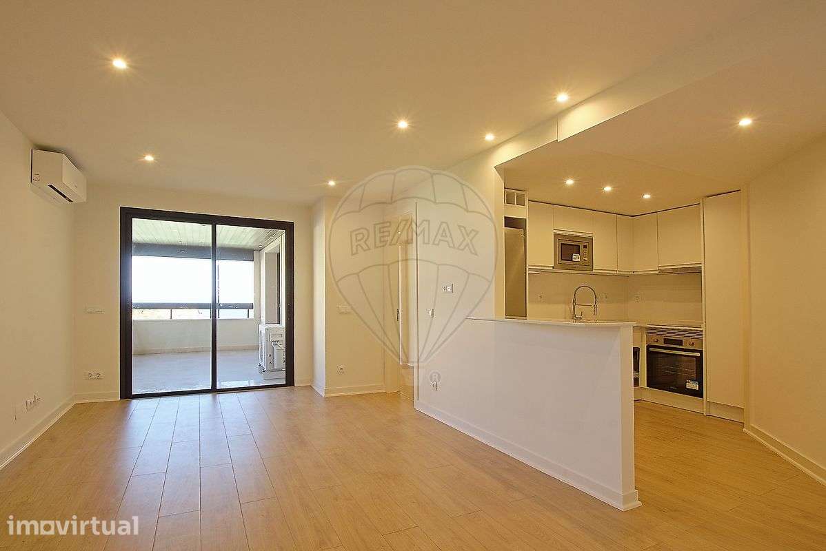 Apartamento T1 para venda - Grande imagem: 2/13