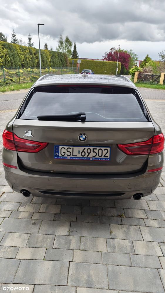 BMW Seria 5 520d Luxury Line sport - 6