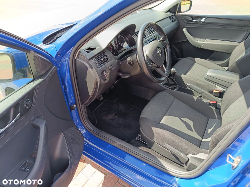 Skoda RAPID - 7