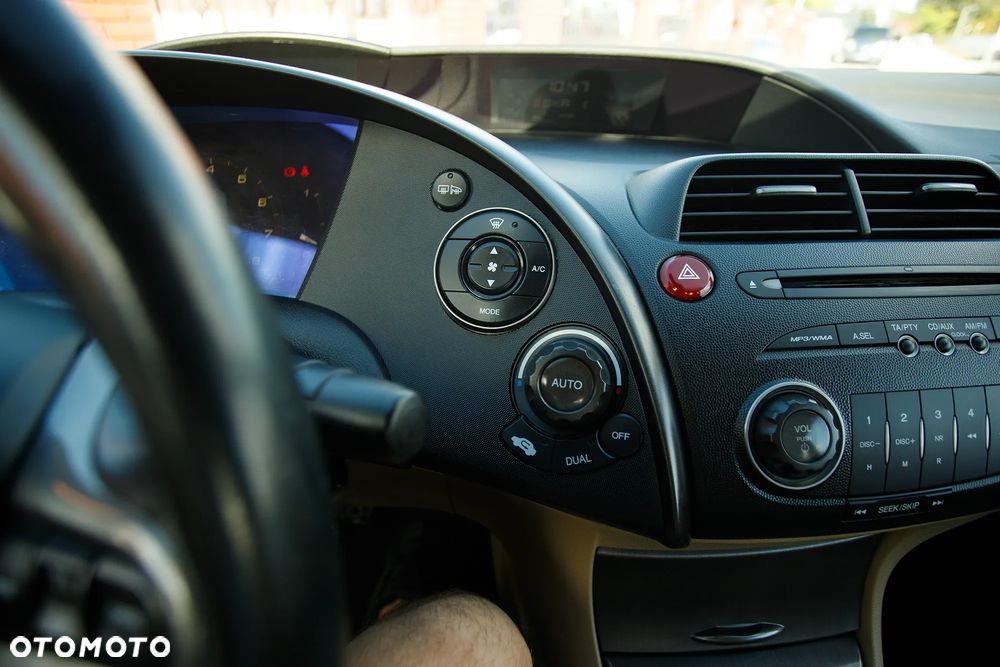 Honda Civic 1.8i-VTEC Executive - 29