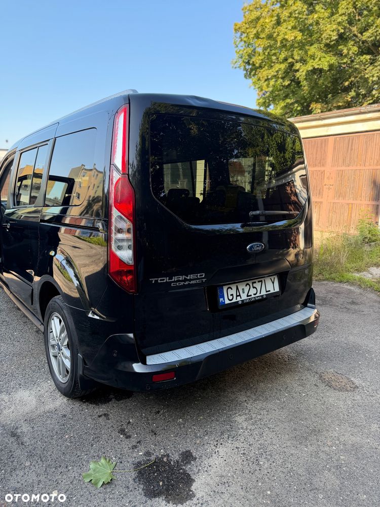 Ford Tourneo Connect - 14