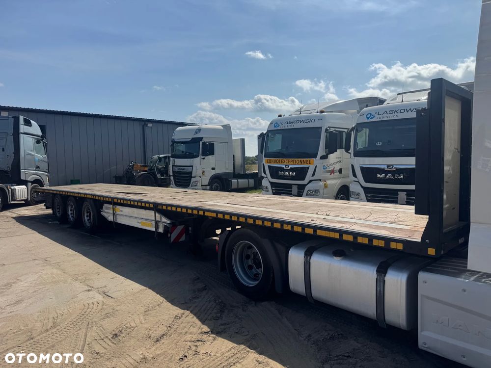 Kögel SN24 / platforma / najazdy / wciągarka - 3