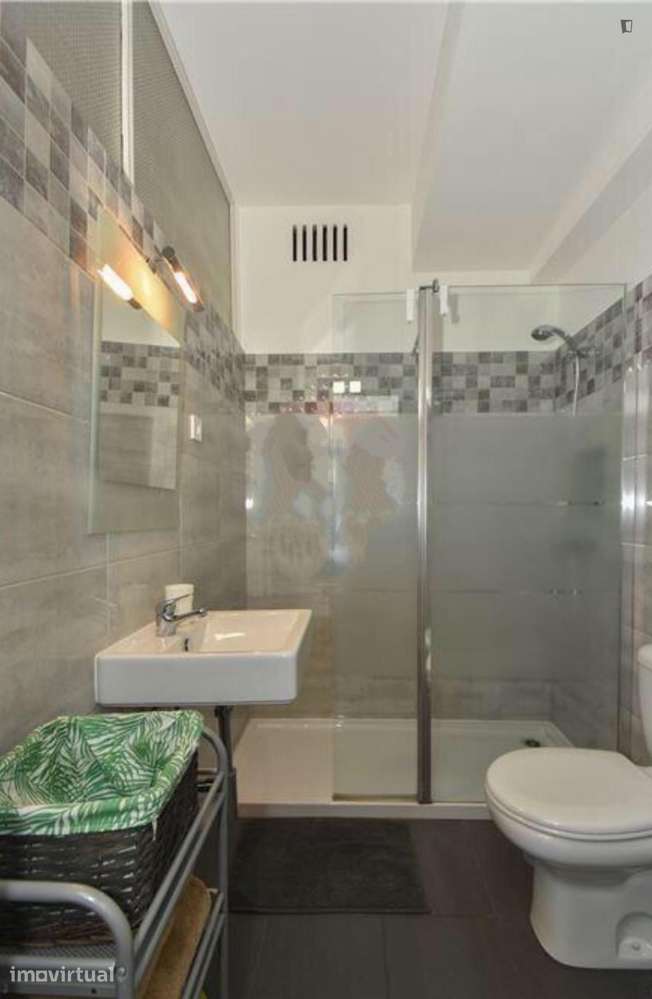 Apartamento com 1 quartos - localizado em Santo Ildefonso Porto - Grande imagem: 3/5