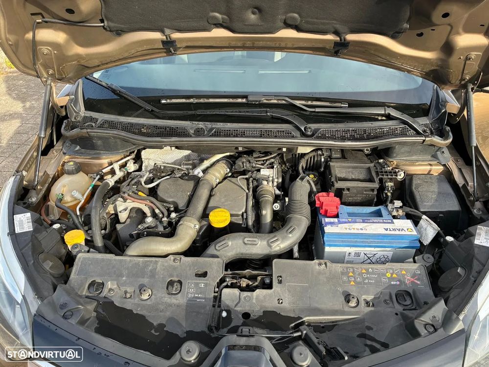 Renault Captur 1.5 dCi EDC - 6