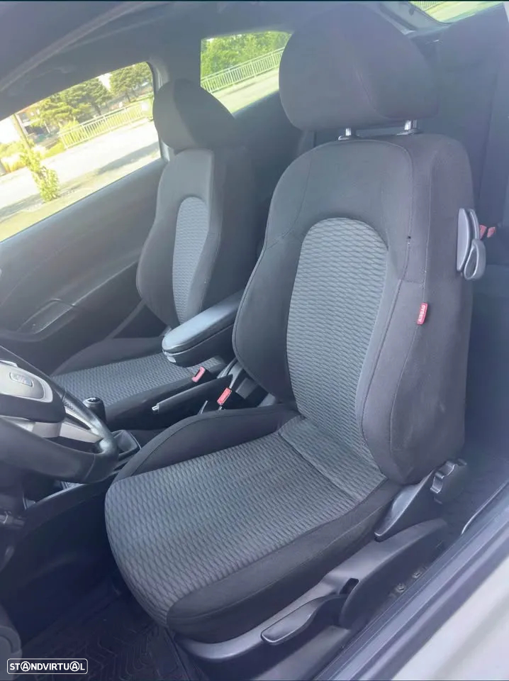 SEAT Ibiza SC 1.6 TDi Sport DPF - 7