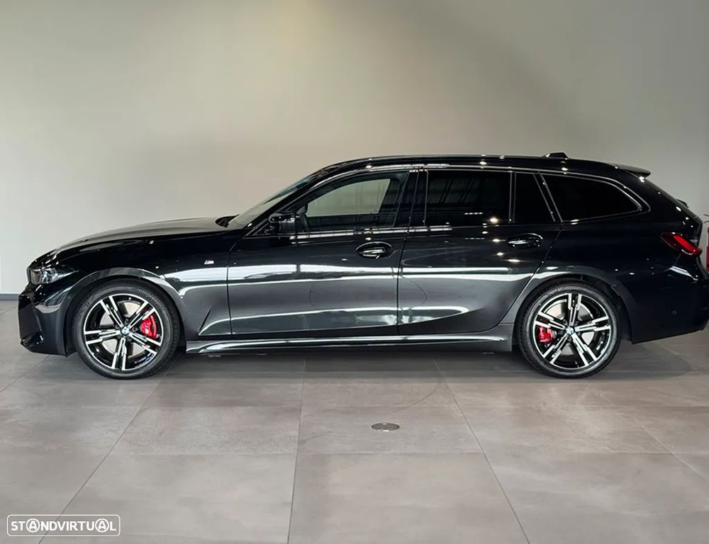 BMW 320 d Touring Pack Desportivo M Auto - 3