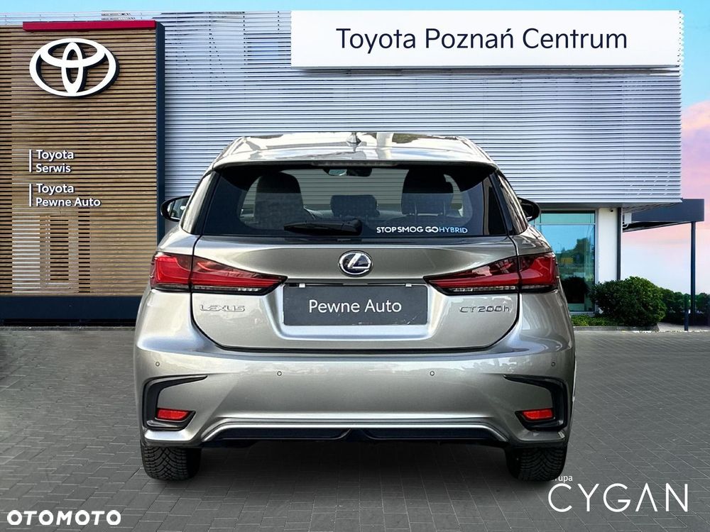 Lexus CT - 4