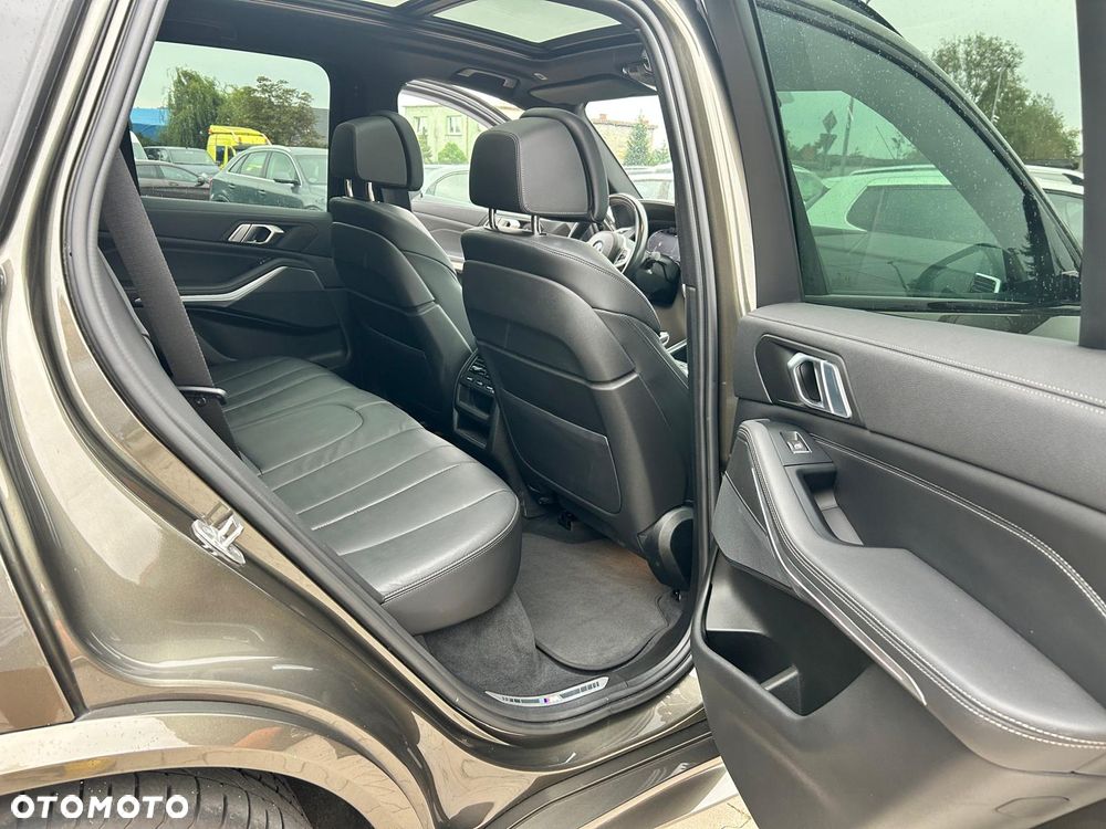 BMW X5 xDrive45e - 26