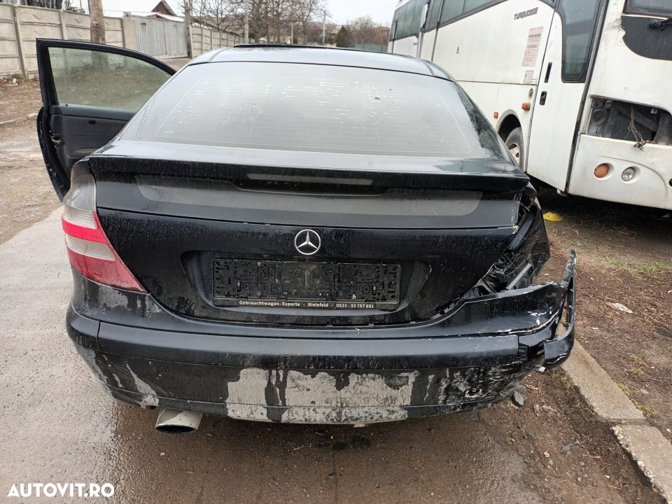 Dezmembrari  Mercedes-Benz C-CLASS (W203)  2000  > 2007 C 220 CDI (20 - 6