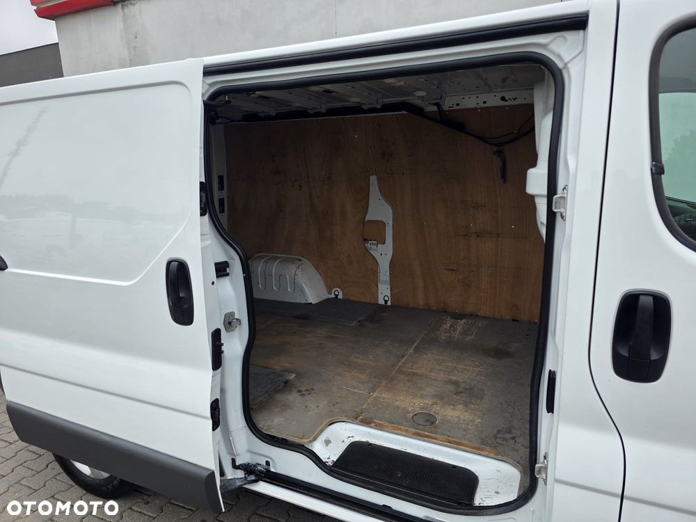 Opel Vivaro - 14