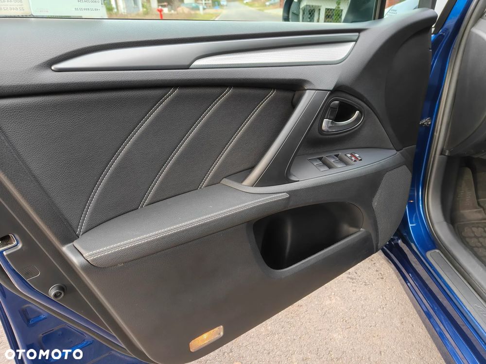 Toyota Avensis 1.8 Selection MS - 11