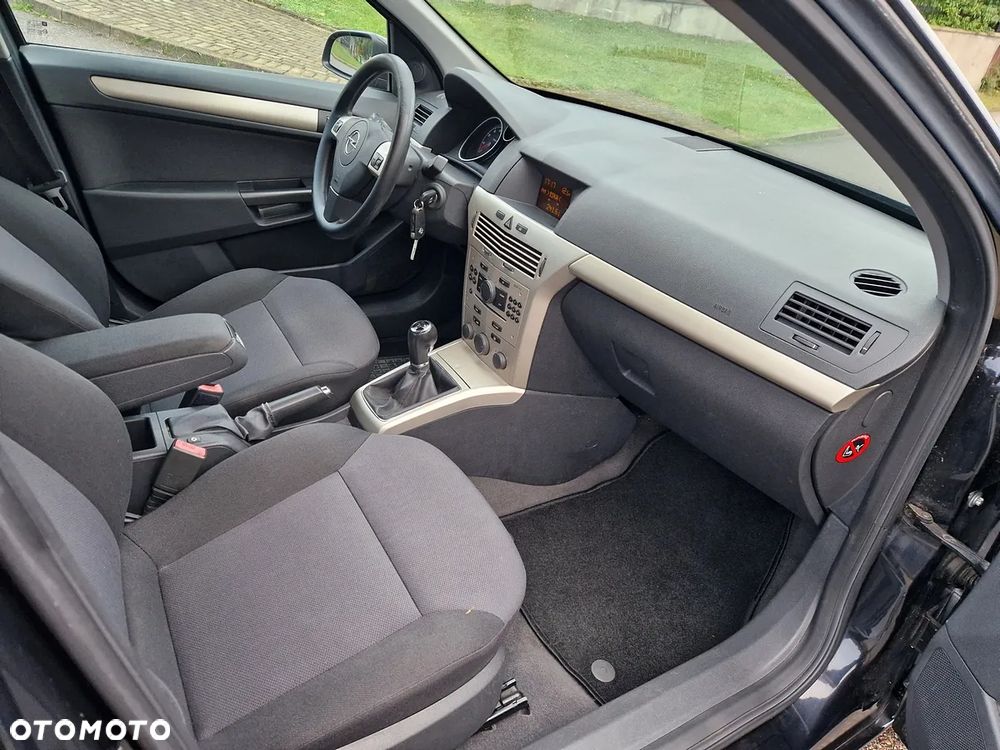 Opel Astra 1.6 Caravan Cosmo - 7