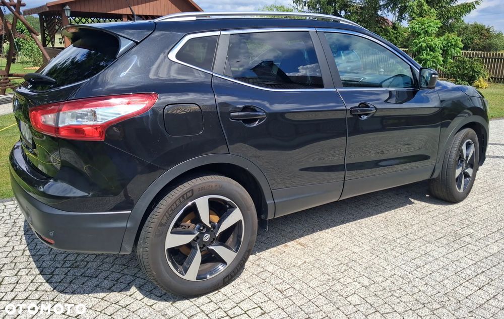 Nissan Qashqai 1.6 DIG-T N-Connecta - 4