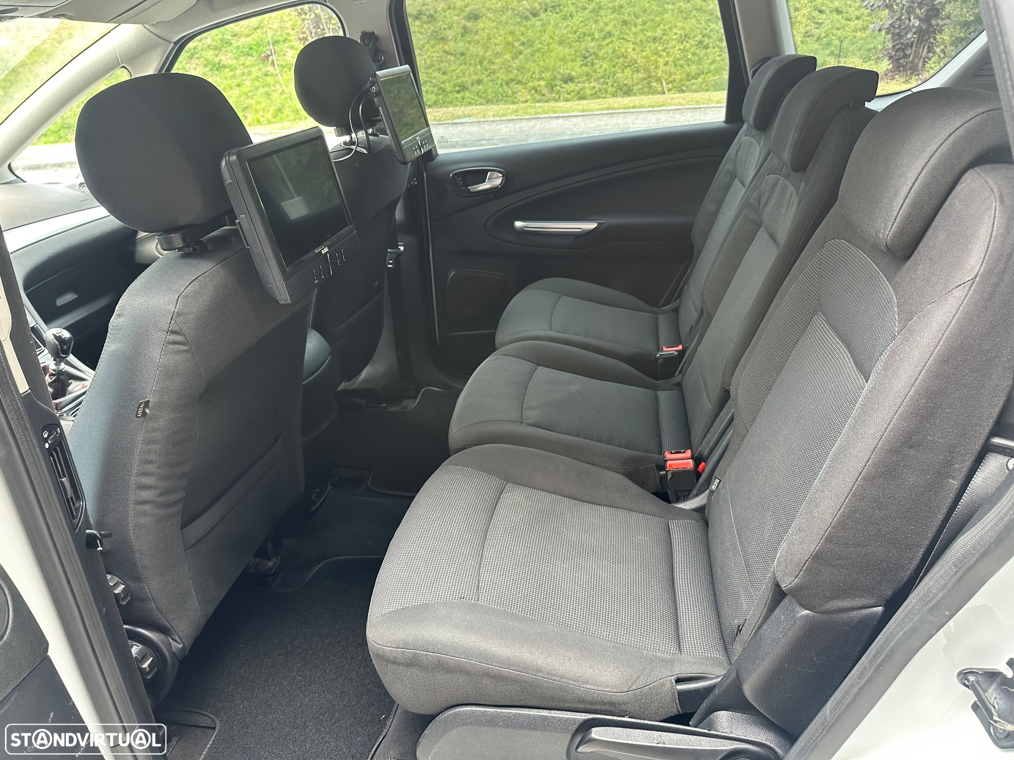 Ford S-Max 2.0 TDCi Titanium 7L - 29