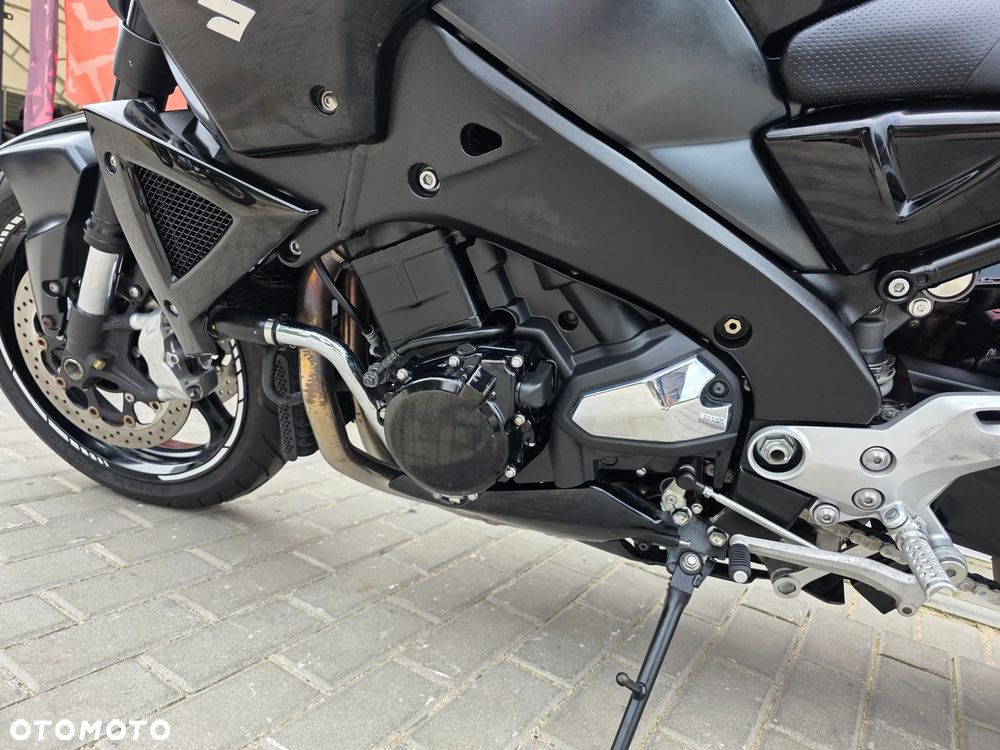 Suzuki GSX - 11
