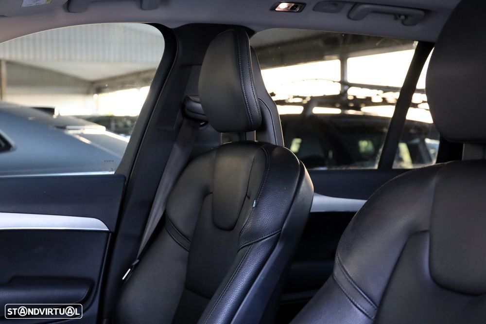 Volvo XC 90 2.0 T8 PHEV R-Design Expression AWD - 11