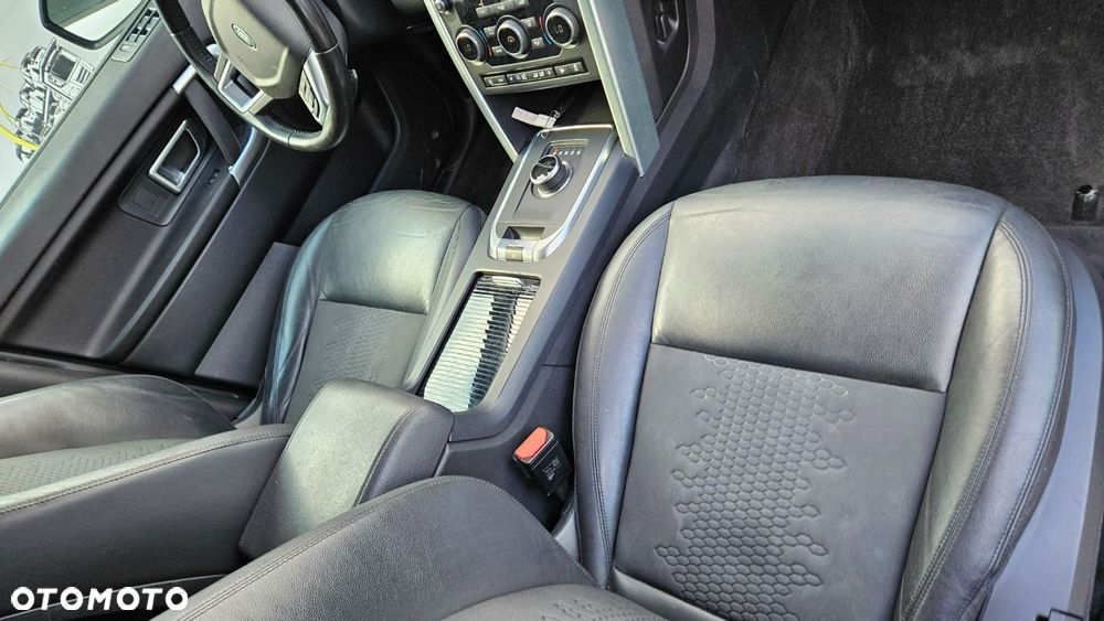 Land Rover Discovery Sport - 23