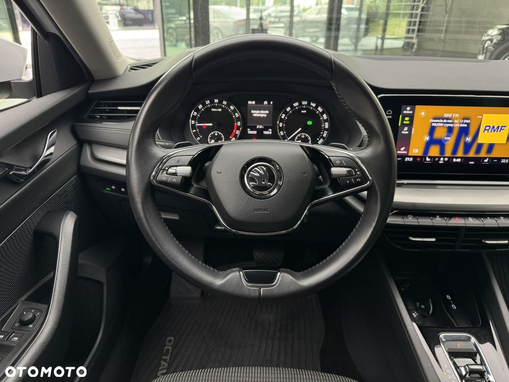 Skoda Octavia 2.0 TDI Ambition DSG - 17