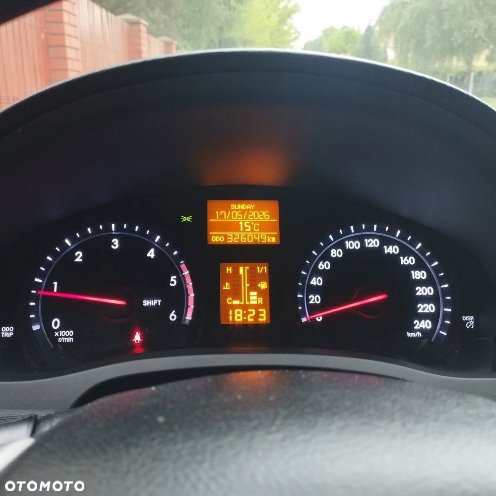 Toyota Avensis 2.0 D-4D Edition - 15