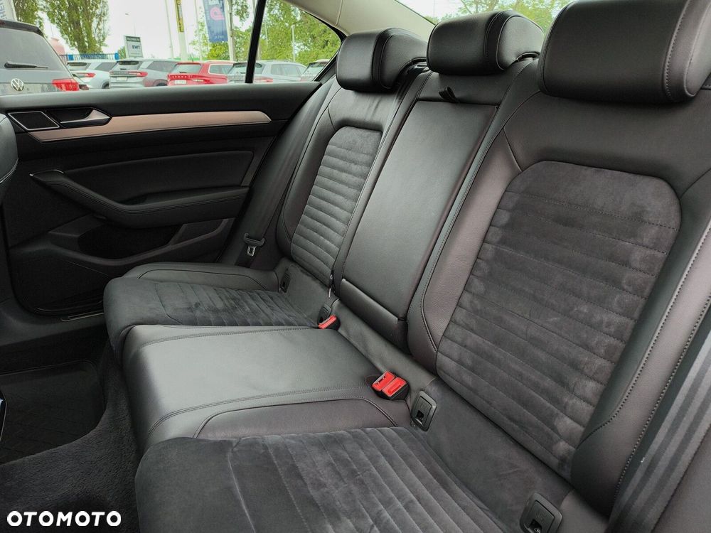 Volkswagen Passat 2.0 TDI BMT Highline DSG - 25