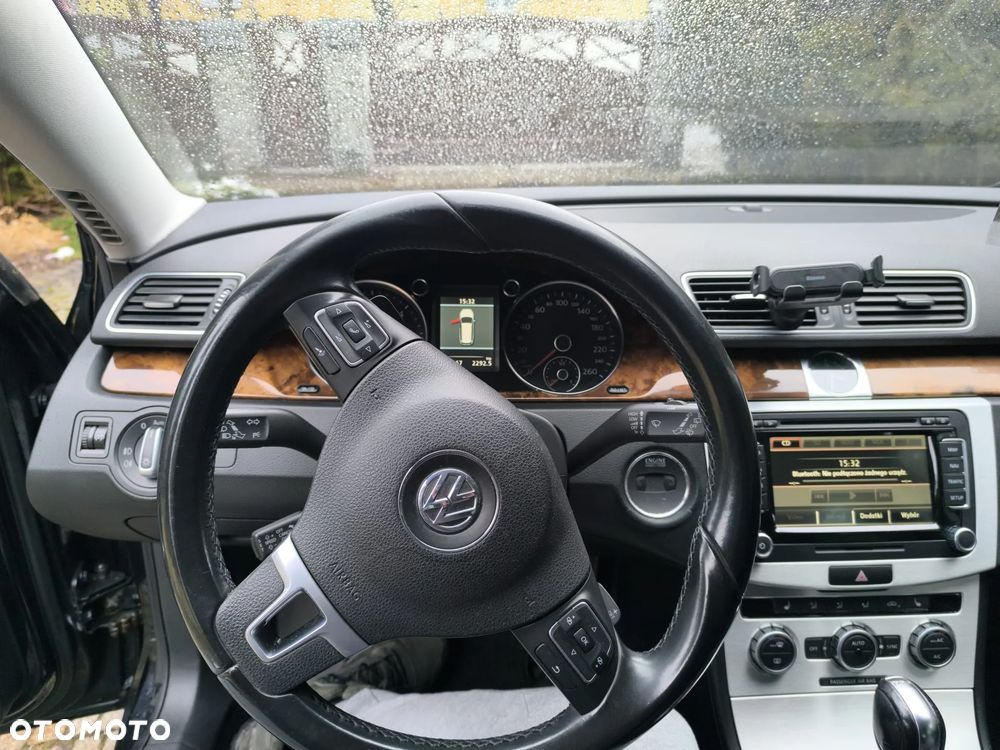 Volkswagen Passat 2.0 TDI DPF DSG Highline - 15
