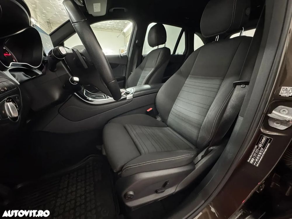 Mercedes-Benz GLC - 12