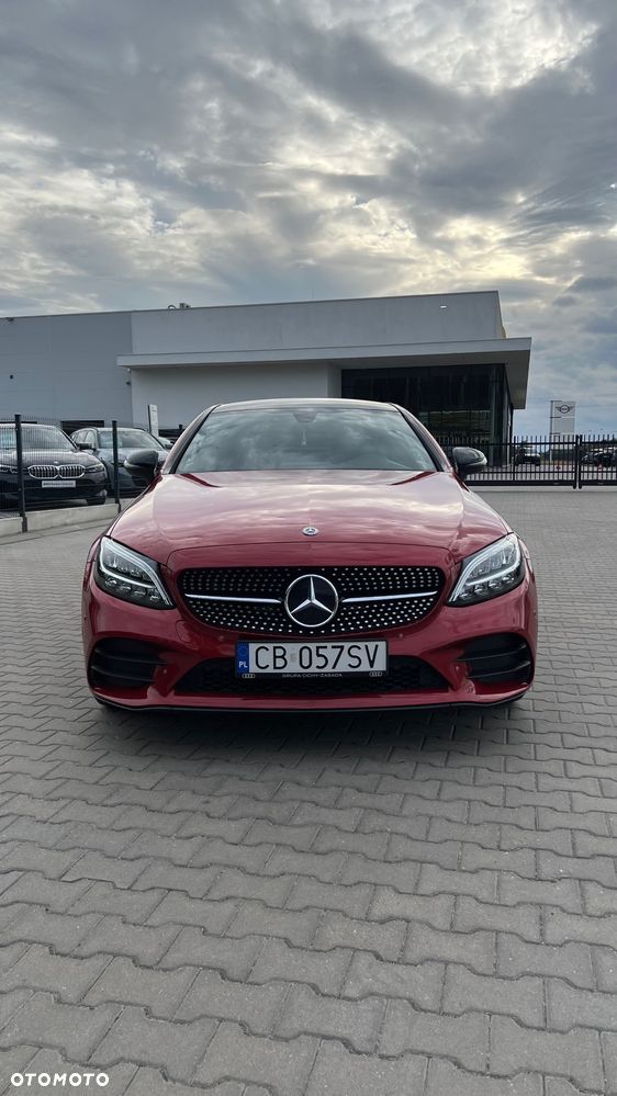 Mercedes-Benz Klasa C 300 9G-TRONIC AMG Line - 2