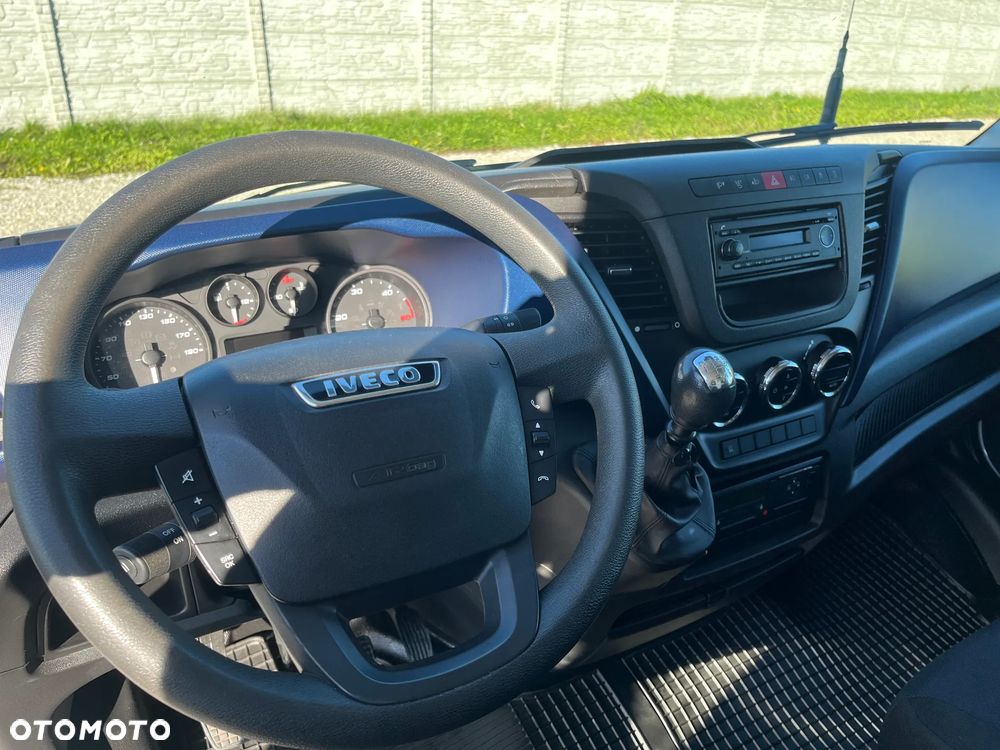 Iveco Daily 72C18 3.0/180KM Kontener 10-palet Ładowność-4000kg 3.0/180KM - 18