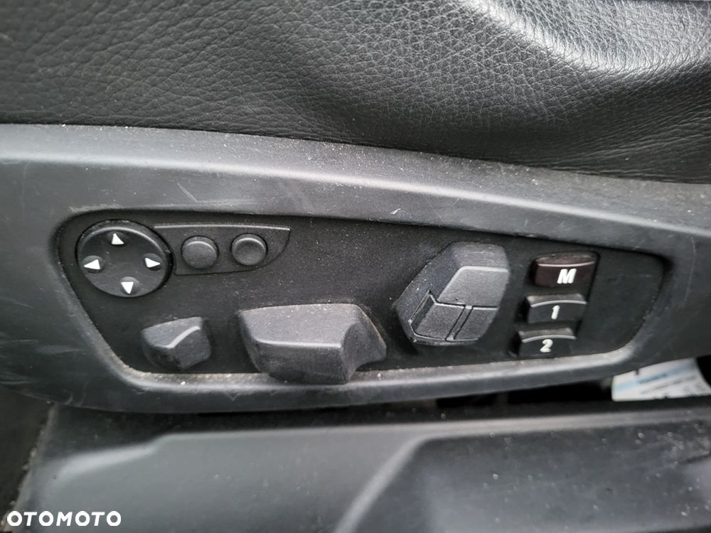 BMW Seria 5 530i - 11