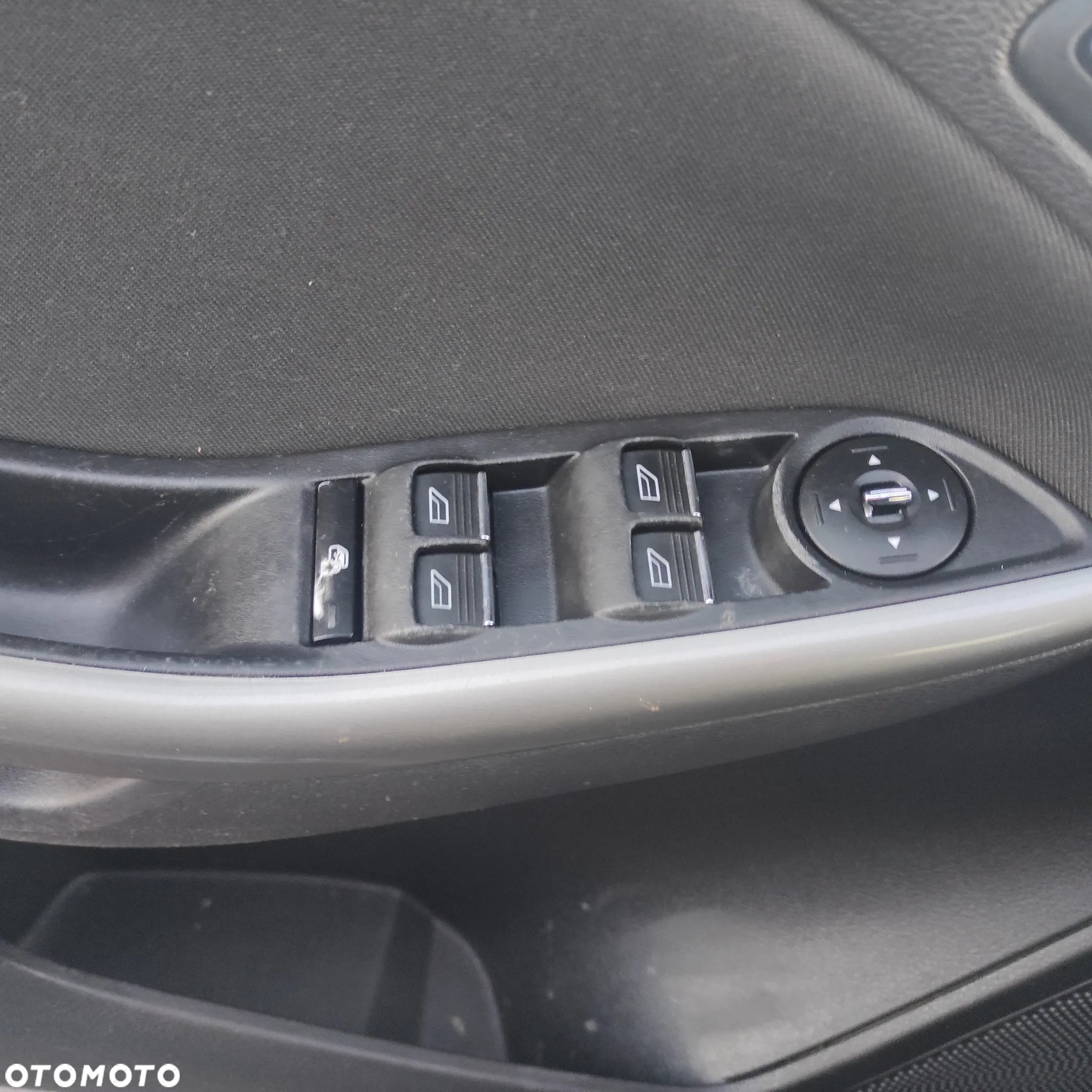 Ford Focus - 25