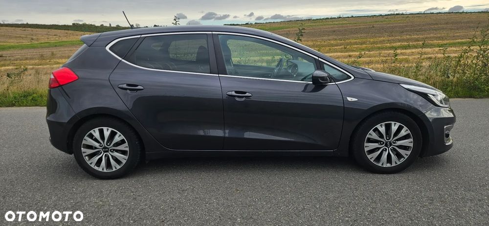 Kia Ceed 2016 photo 2