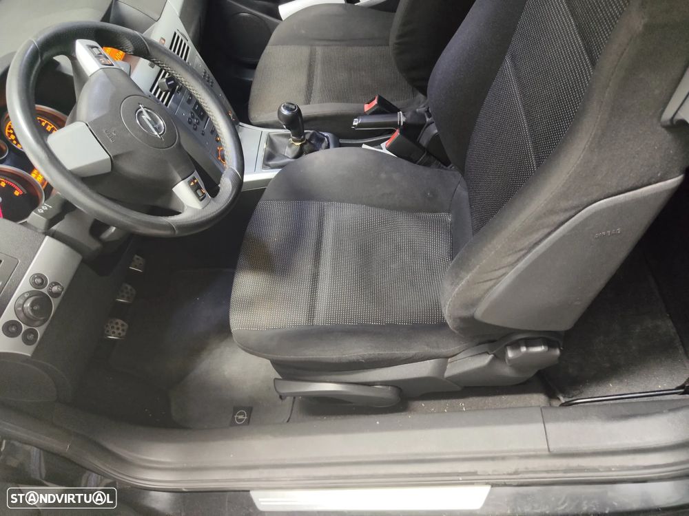 Opel Astra GTC 1.7 CDTI - 6