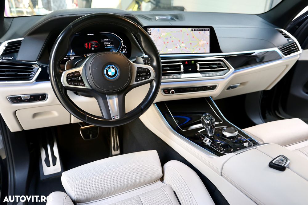 BMW X5 xDrive45e - 26