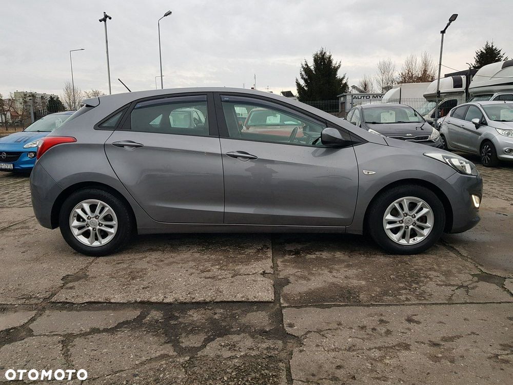 Hyundai i30 1.4 Classic + - 4